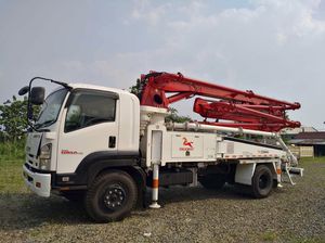 truck-mounted concrete pump