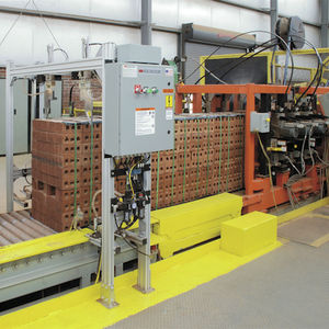 automatic strapping machine