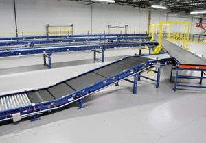 roller conveyor