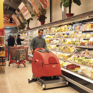 walk-behind scrubber-dryer