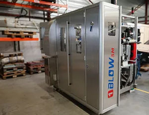 stretch blow molding machine