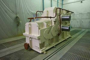 parallel-shaft gear reducer / industrial
