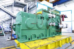 parallel-shaft gear reducer / industrial