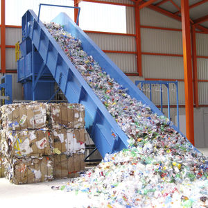 belt conveyor / for the recycling industry / for waste / plate