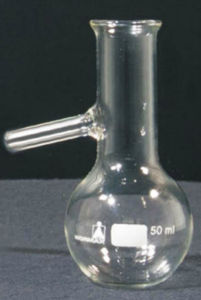 round-bottom flask / distillation / borosilicate glass