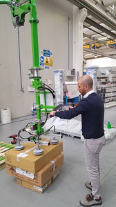 pneumatic manipulator arm
