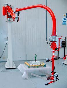 pneumatic manipulator arm