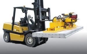 concrete slab vacuum lifting device / for heavy loads / diesel / pivoting