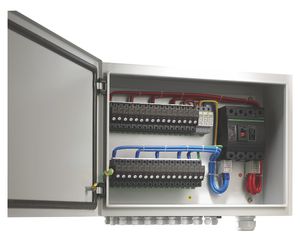 wall-mount box / modular / solar combiner