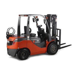 LPG forklift
