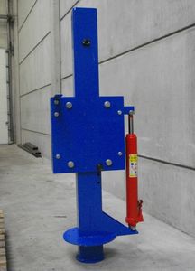 pillar jib crane