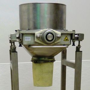 垂直肿块断路器