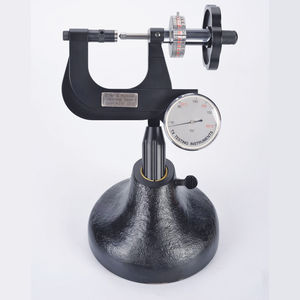 洛氏硬度试验机