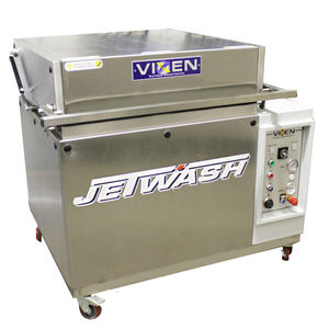 water cleaning machine