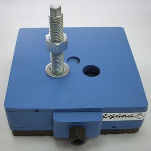 square anti-vibration mount