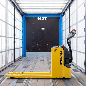 electric pallet truck