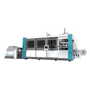 roll-fed thermoforming machine