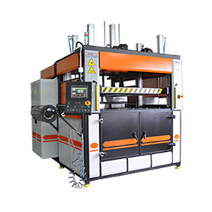 roll-fed thermoforming machine