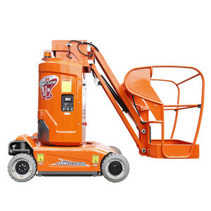 self-propelled mast boom lift 1