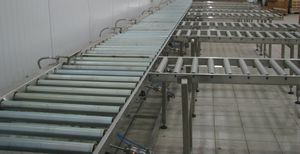 roller conveyor