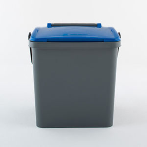 plastic waste container