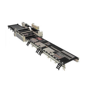 CO2 laser cutting machine