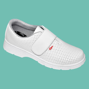 anti-slip safety shoes