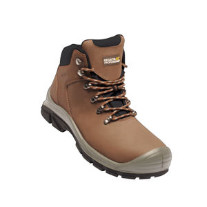 anti-slip safety shoes