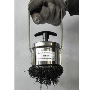 manually switched magnetic lifter 1