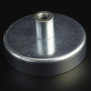 ferrite magnet / flat pot holding / with internal thread