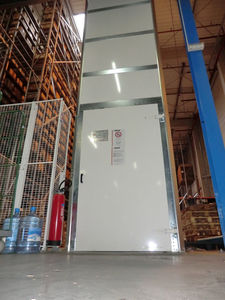 electric goods lift 1