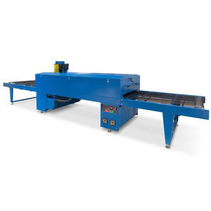dryer with belt conveyor