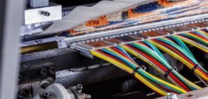 Cut and Loop tufting machine