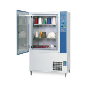 thermostatic test chamber