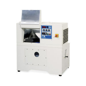 thermostatic test chamber
