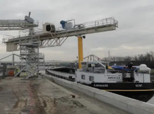 rail-mounted gantry crane