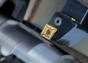 CVD coated turning insert / for steel