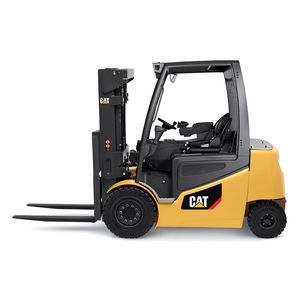 counterbalanced forklift