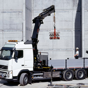 crane truck 1