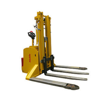 electric stacker truck 1