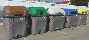 side-emptying waste container