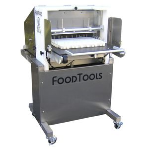 cake slicing machine