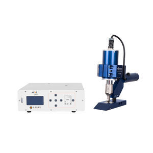 fabric cutting device