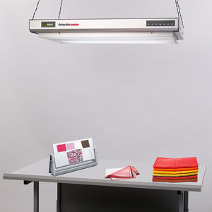 color viewing booth
