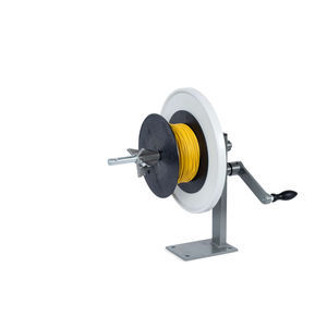 manual winder 1
