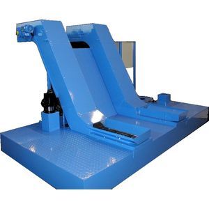 conveyor with integrated filtration