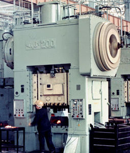 trimming press