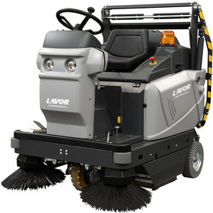 ride-on sweeper