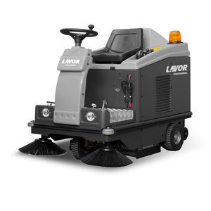 ride-on sweeper 1