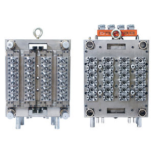 多腔塑料注射模具